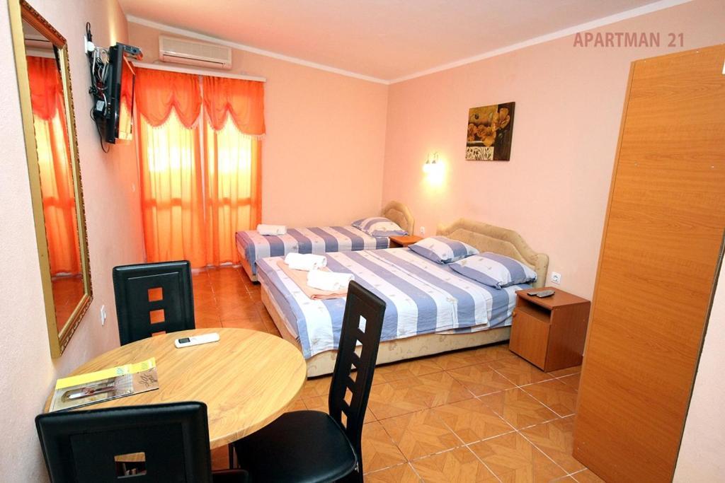 Apartments Kojic Bar Room photo