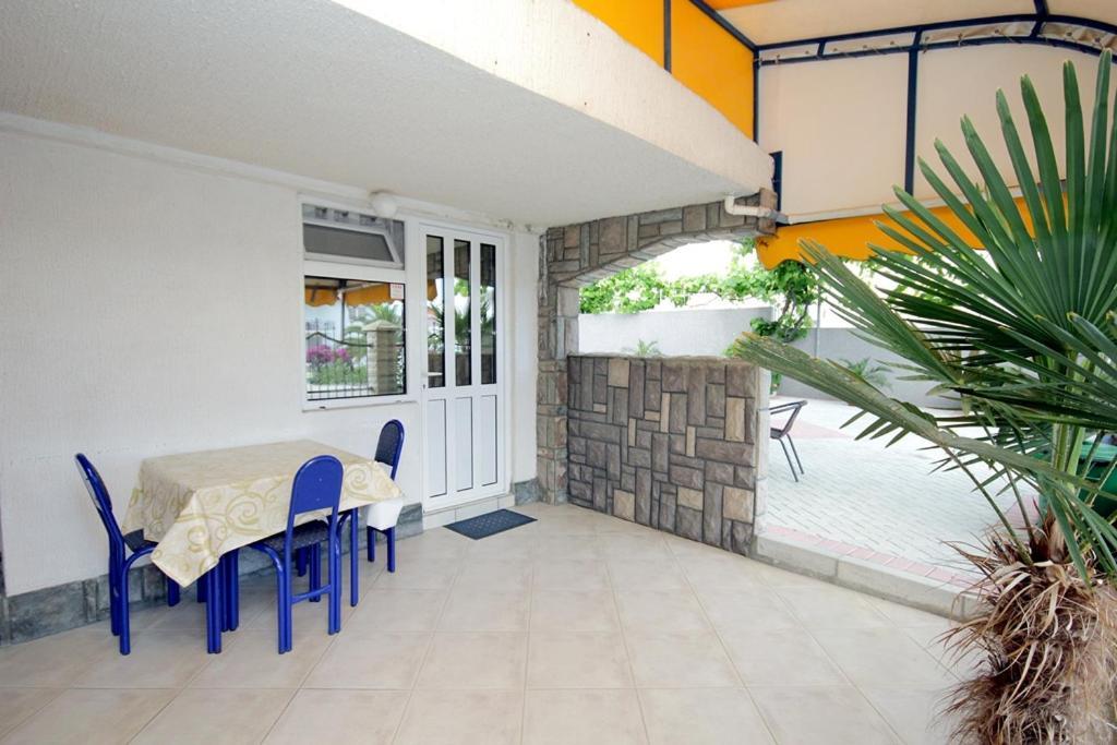 Apartments Kojic Bar Room photo