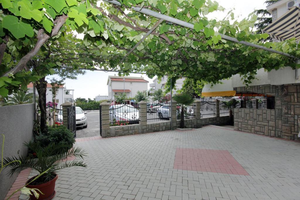 Apartments Kojic Bar Exterior photo